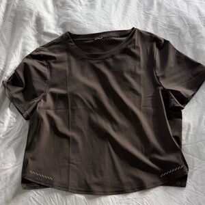 Fabletics boxy crop mesh top